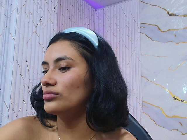 PEACHY-TAY online show from August 12, 4:53 pm