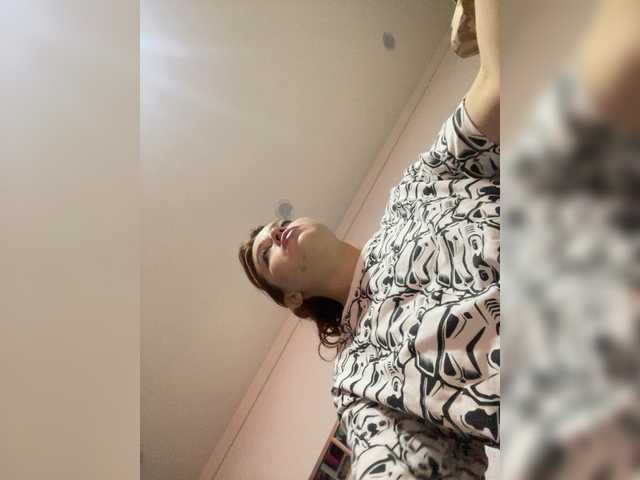 Pamela-Velvet online show from August 2, 9:27 am