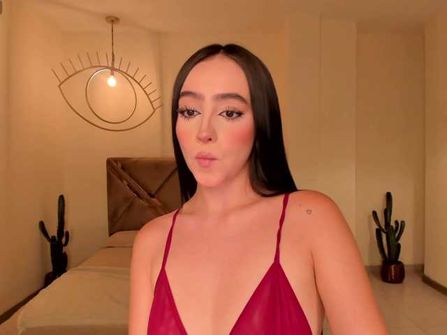 PaulineSanz online show from August 6, 10:31 pm