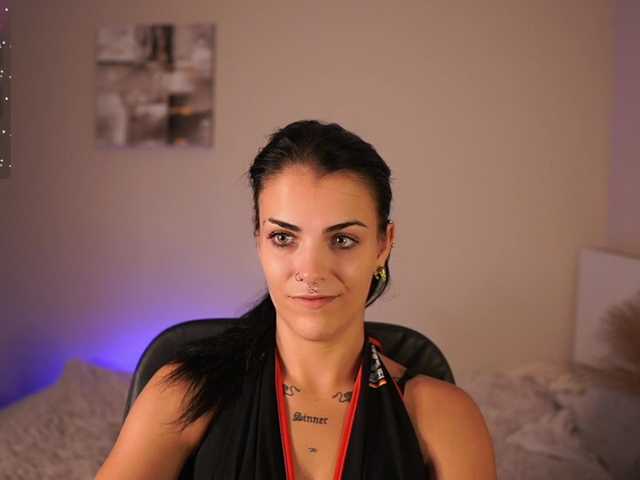 Paulinemedonca online show from July 27, 3:06 pm