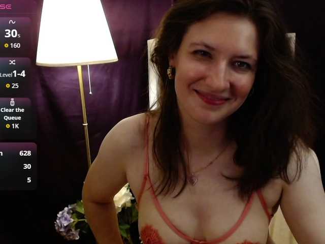 PavlaAdore online show from August 7, 9:20 am