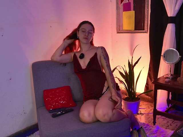 PeachNymph online show from July 11, 4:18 am