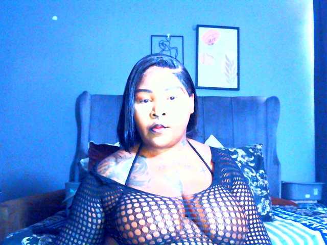PearBlu38 online show from July 23, 9:55 am