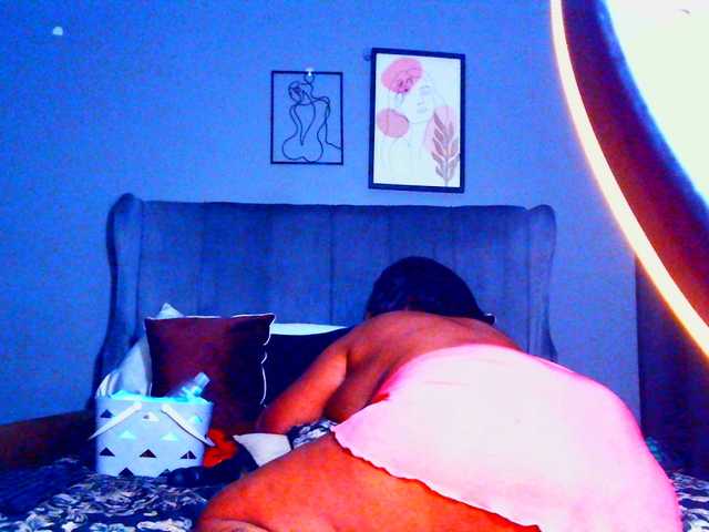 PearBlu38 online show from July 25, 5:39 pm