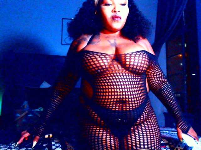 PearBlu38 online show from August 12, 6:43 pm