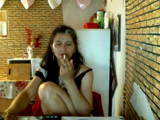 hottymomxx online show from May 6, 2:29 pm