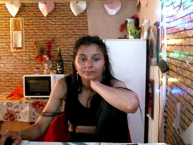hottymomxx online show from May 7, 6:58 am