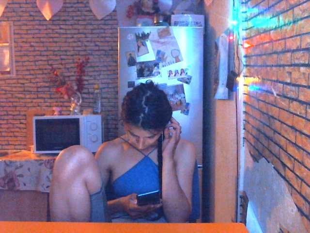 hottymomxx online show from June 10, 8:59 pm