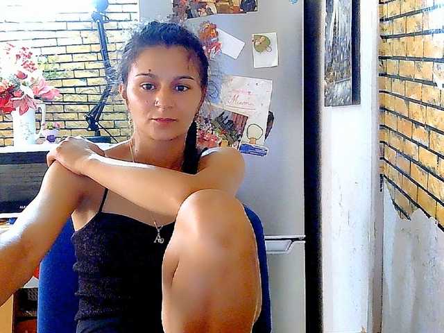 hottymomxx online show from July 18, 10:38 am
