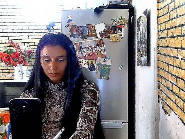 hottymomxx online show from August 16, 7:34 am