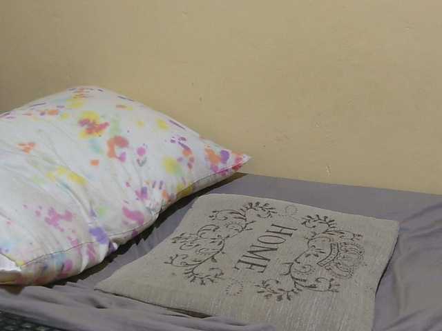 Petitebunni online show from August 13, 4:43 pm