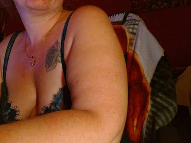 Petitoiseaucoquine online show from August 5, 9:13 pm