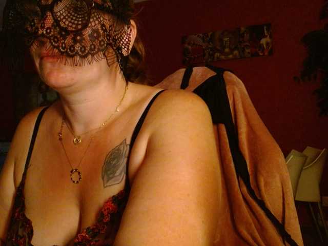Petitoiseaucoquine online show from August 9, 11:28 pm