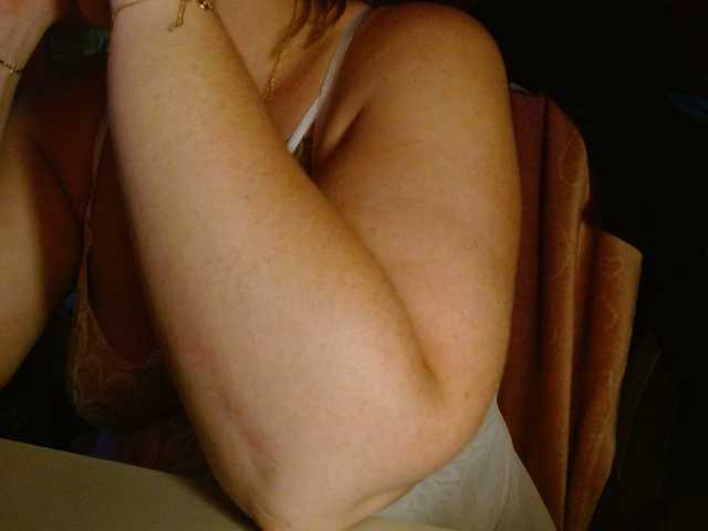 Petitoiseaucoquine online show from August 13, 11:41 pm