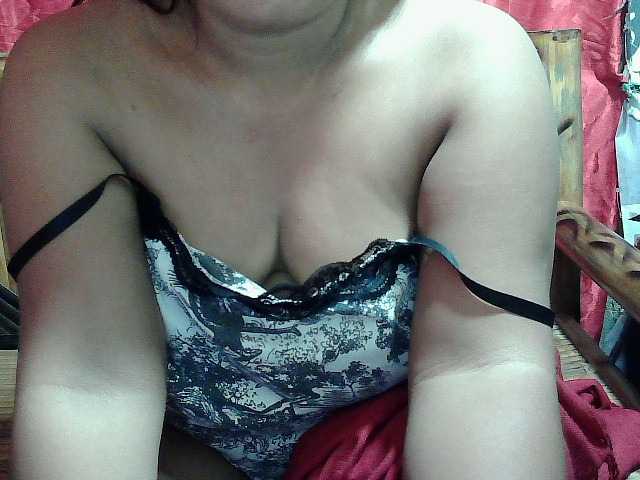 PinayLynlyn08 online show from July 20, 6:00 pm