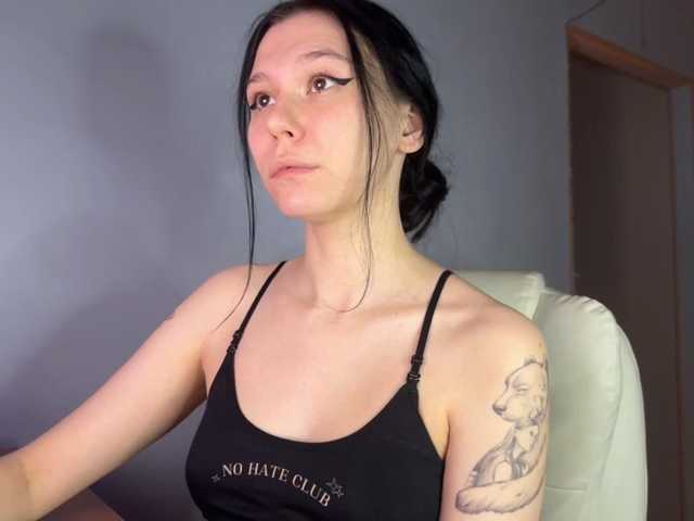 PinkDolly18 online show from April 28, 8:44 pm