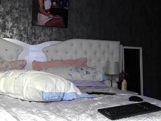 PinkNicolle online show from July 30, 2:19 am