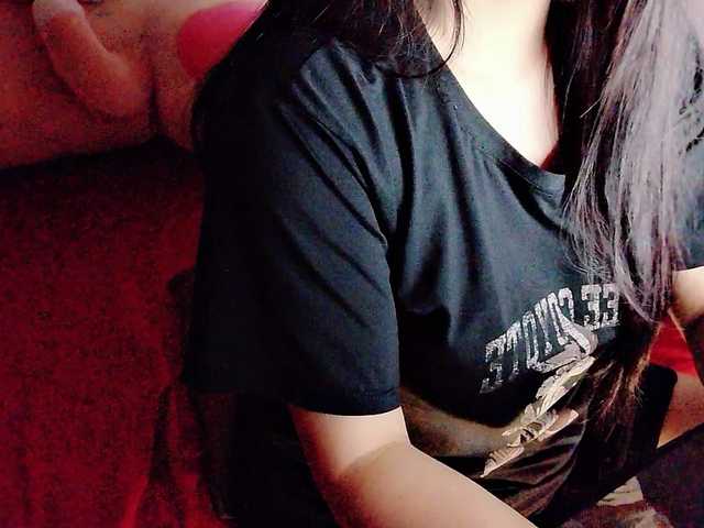 Pinkxcat online show from July 11, 8:37 pm