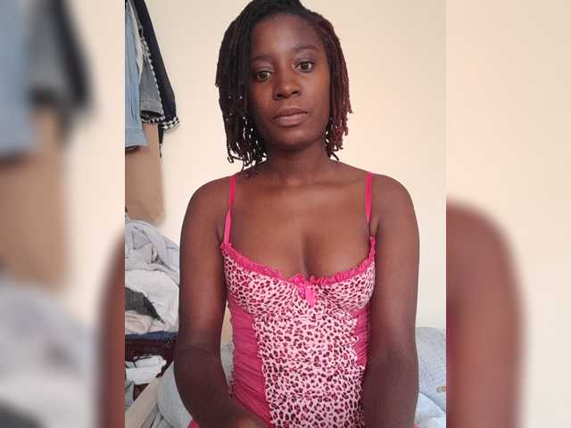 Pinky23a online show from August 12, 5:10 am