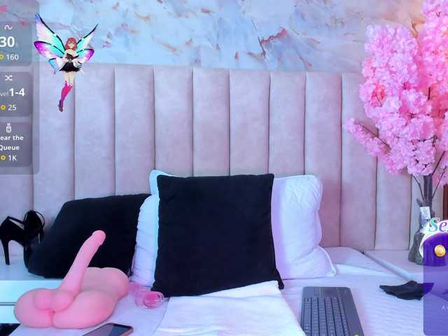 PixzyMartinez online show from July 26, 1:49 pm