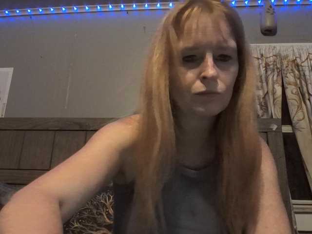 Pizzedwife online show from August 11, 2:35 am