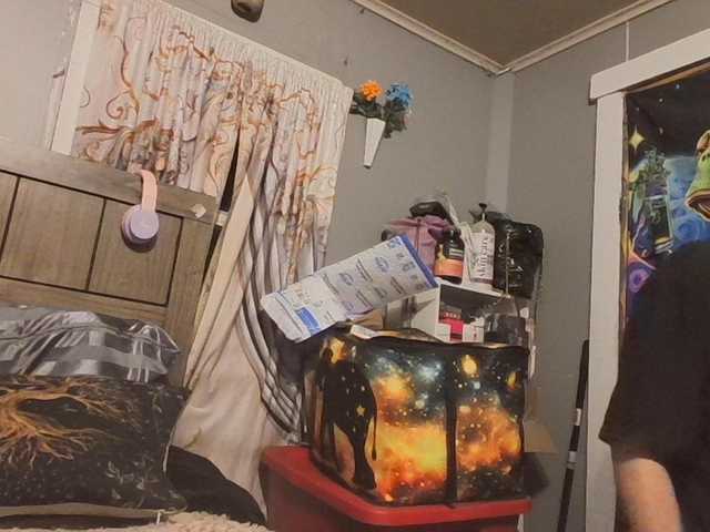 Pizzedwife online show from August 15, 2:37 am