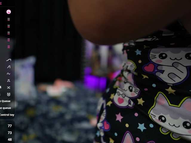 PlumpVixen online show from July 2, 5:08 am