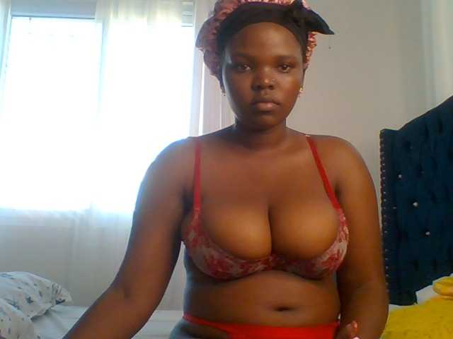 Poppy-51 online show from August 11, 12:51 pm