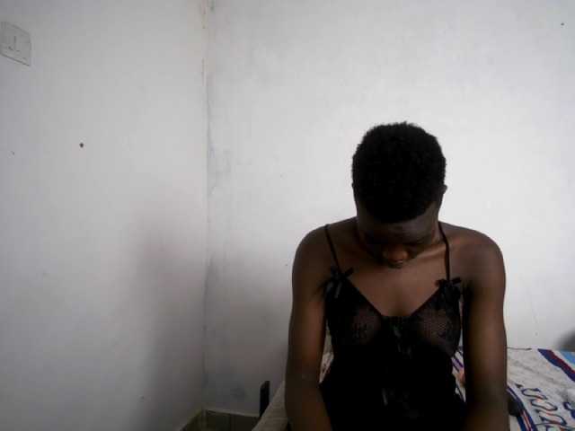 Prettieme12 online show from August 13, 2:31 pm