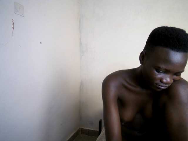 Prettieme12 online show from August 14, 3:15 pm