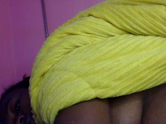 Pretty-horny online show from June 11, 10:05 pm