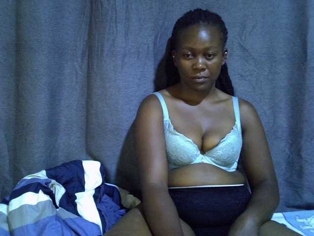 Pretty-vee online show from August 11, 10:23 pm