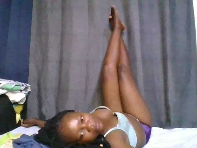 Pretty-vee online show from August 15, 6:39 am