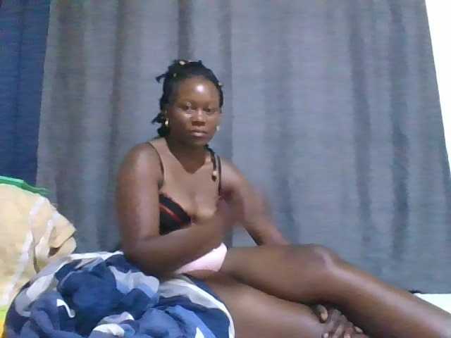 Pretty-vee online show from August 15, 3:49 pm