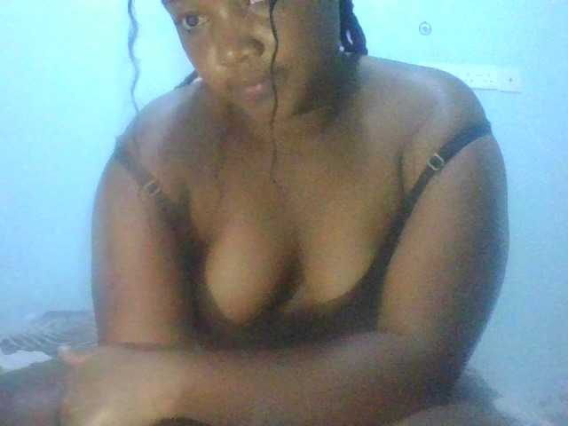 Pretty005 online show from July 2, 11:28 pm