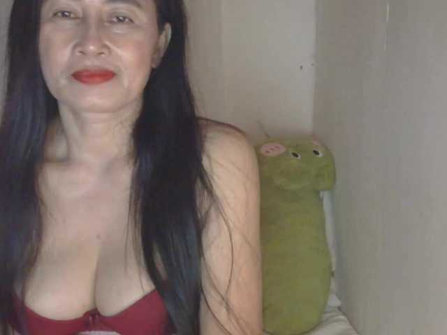 Pretty09 online show from August 11, 1:13 pm