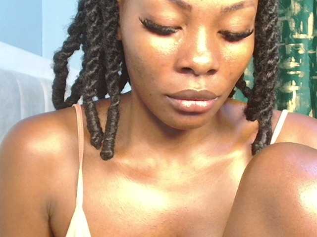 Pretty2000 online show from September 9, 4:26 pm