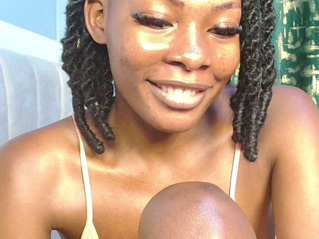 Pretty2000 online show from September 9, 6:27 pm