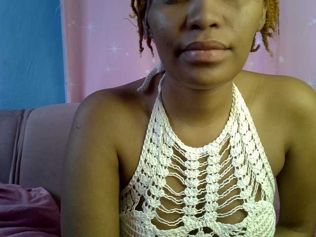 PrettyBambi online show from June 9, 11:44 pm
