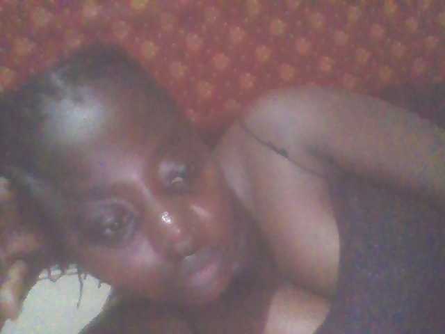PrettyG online show from August 7, 2:50 pm