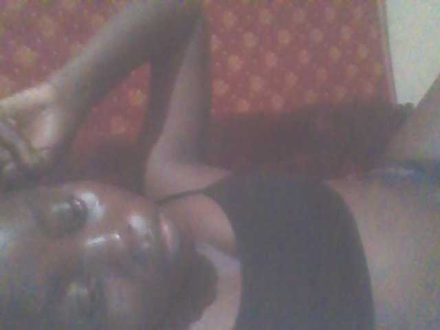 PrettyG online show from August 10, 10:38 am
