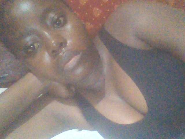 PrettyG online show from August 15, 4:49 am