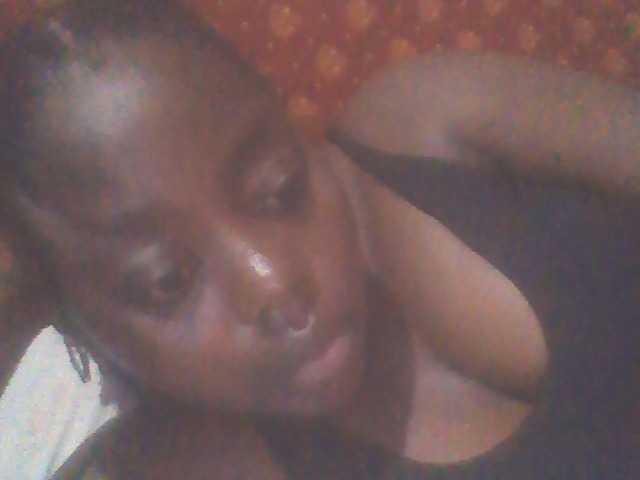 PrettyG online show from August 15, 6:06 am