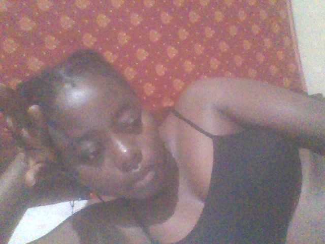 PrettyG online show from August 17, 5:01 am