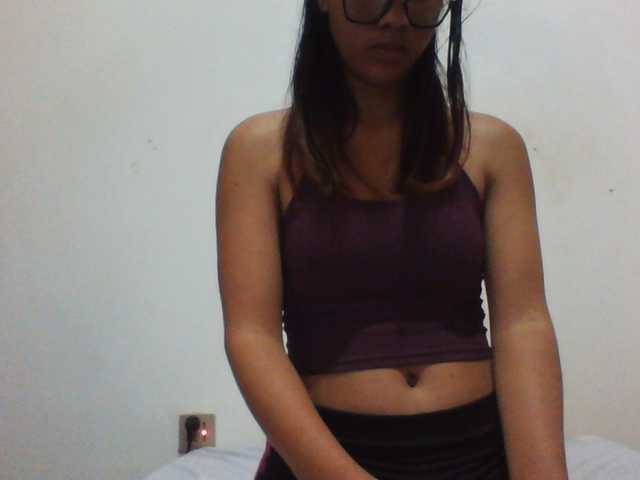 PrettyLie online show from August 4, 3:36 am
