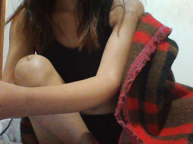 PrettyLie online show from August 11, 3:03 pm
