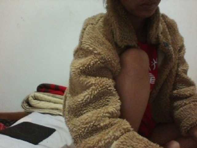 PrettyLie online show from August 17, 2:44 pm