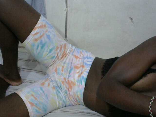 PrettyOne1 online show from August 4, 8:06 pm