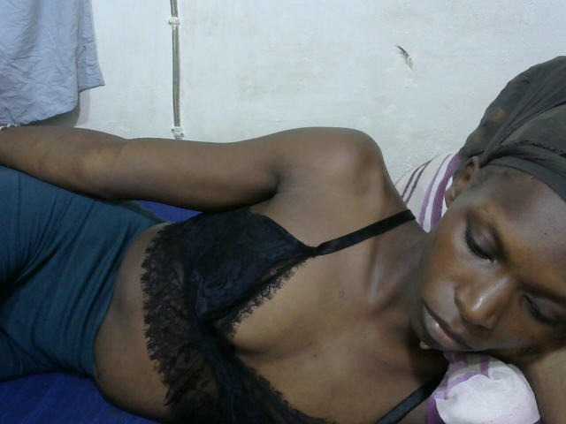 PrettyOne1 online show from August 5, 11:36 pm