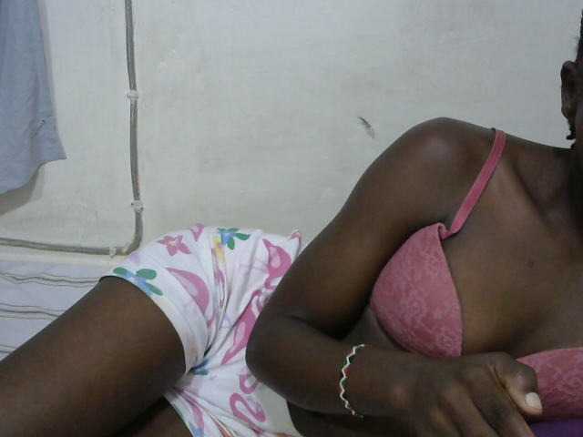 PrettyOne1 online show from August 8, 5:35 pm